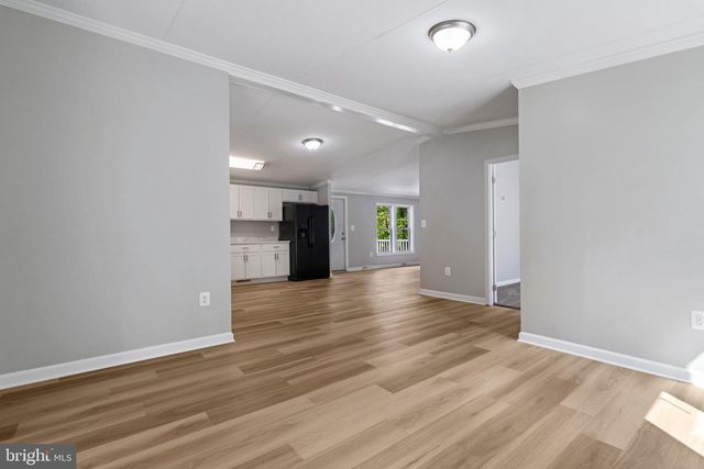 276 WALNUT HILL DR, Harpers Ferry, WV 25425