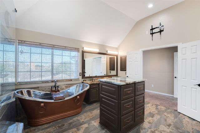 1937 Bear Run Drive, Grapevine, TX 76051