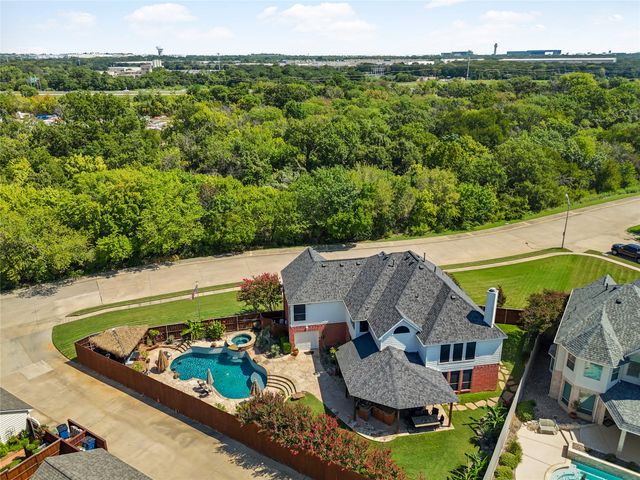 1937 Bear Run Drive, Grapevine, TX 76051