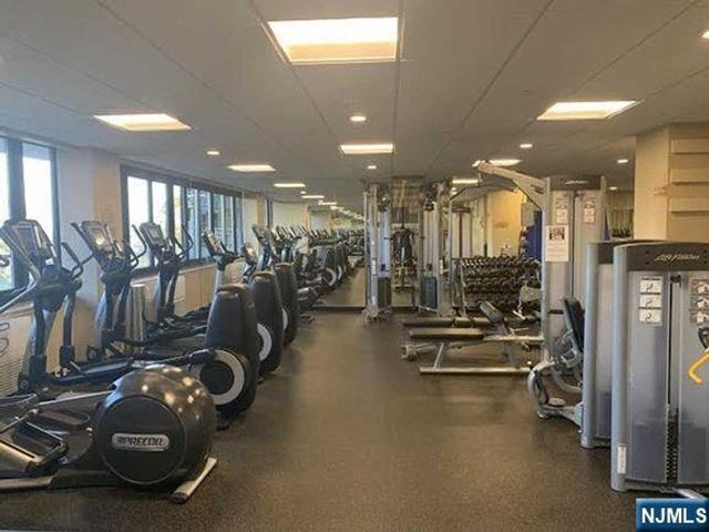 100 Carlyle Drive VILLA P- 6, Cliffside Park, NJ 07010