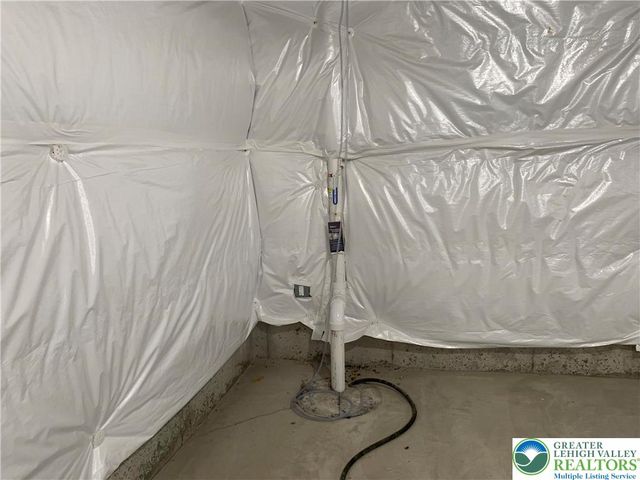 9002 YORKSHIRE Circle, Weisenberg Twp, PA 18051