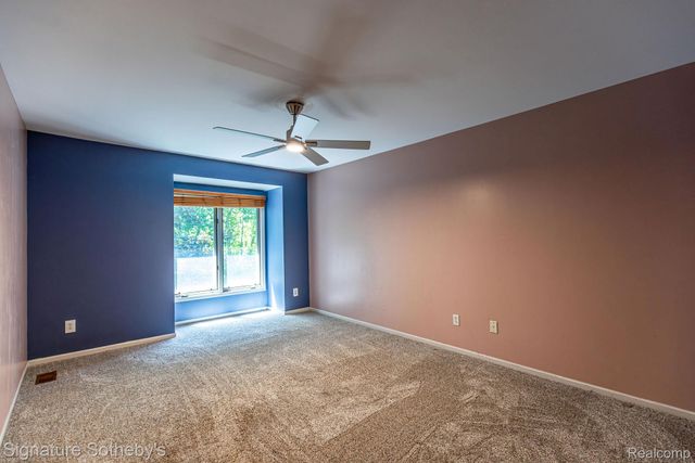 2855 Cranbrook Ridge Court, Oakland Charter Township, MI 48306
