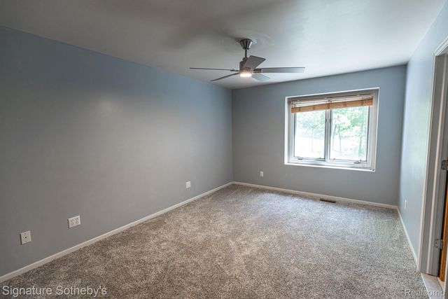 2855 Cranbrook Ridge Court, Oakland Charter Township, MI 48306