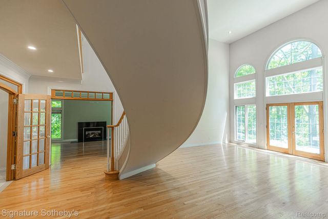 2855 Cranbrook Ridge Court, Oakland Charter Township, MI 48306