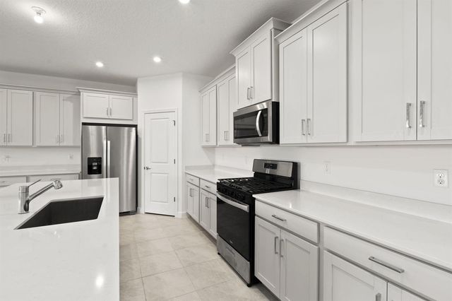 14499 SW Woodford Way, Port St. Lucie, FL 34987