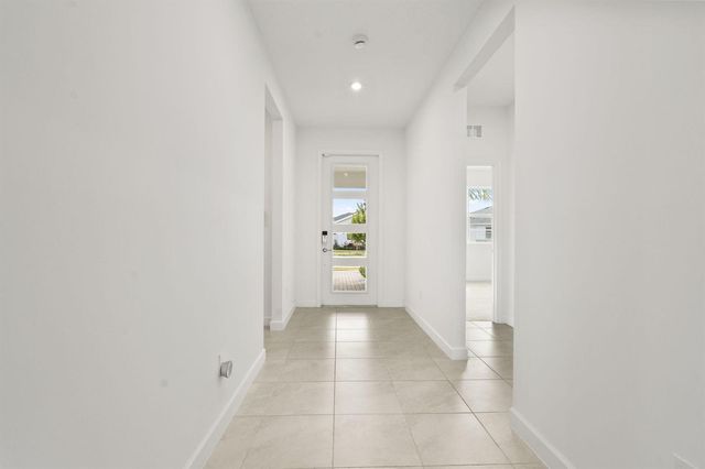 14499 SW Woodford Way, Port St. Lucie, FL 34987