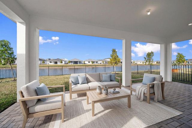 14499 SW Woodford Way, Port St. Lucie, FL 34987