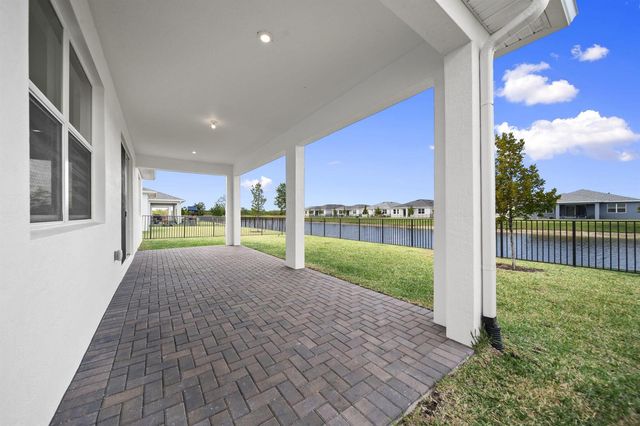 14499 SW Woodford Way, Port St. Lucie, FL 34987