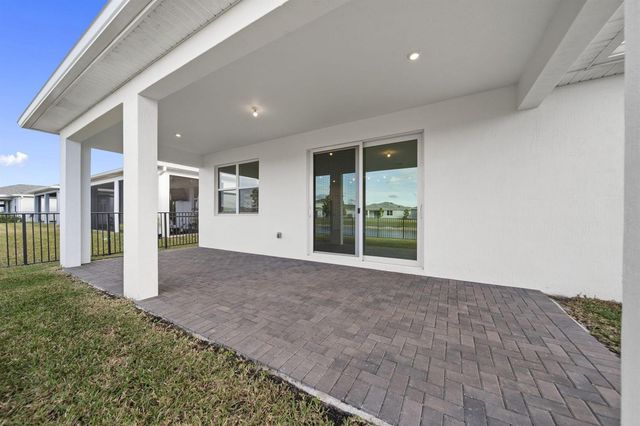 14499 SW Woodford Way, Port St. Lucie, FL 34987