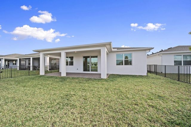 14499 SW Woodford Way, Port St. Lucie, FL 34987