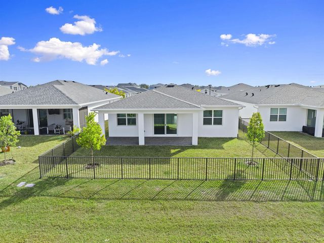 14499 SW Woodford Way, Port St. Lucie, FL 34987
