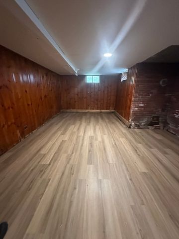 257 June St 1, Worcester, MA 01602