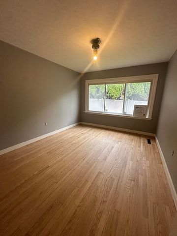 257 June St 1, Worcester, MA 01602