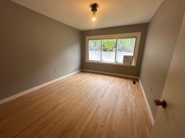 257 June St 1, Worcester, MA 01602