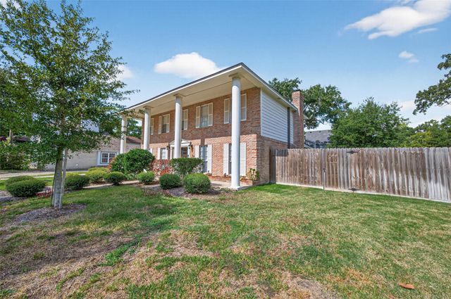 3602 Blue Cypress Drive, Spring, TX 77388