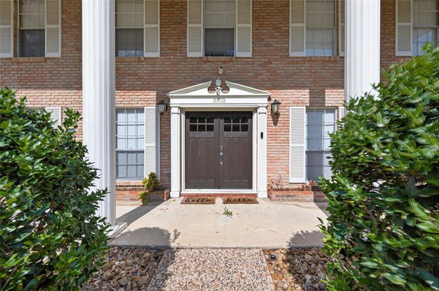 3602 Blue Cypress Drive, Spring, TX 77388