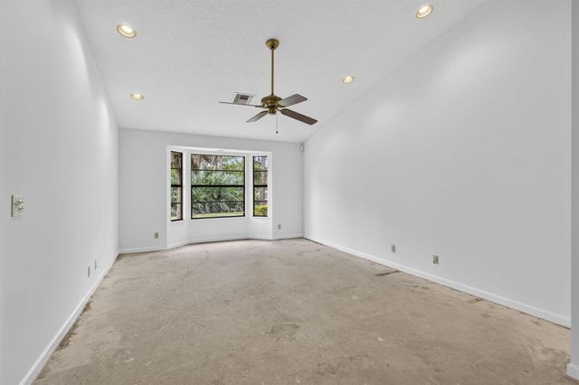 6045 Hall Boulevard, Loxahatchee, FL 33470