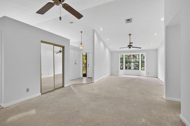 6045 Hall Boulevard, Loxahatchee, FL 33470