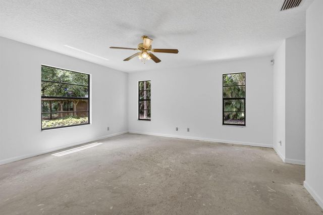 6045 Hall Boulevard, Loxahatchee, FL 33470