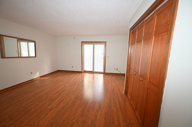 375 Coe Avenue APT 22, East Haven, CT 06512