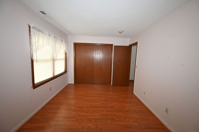 375 Coe Avenue APT 22, East Haven, CT 06512