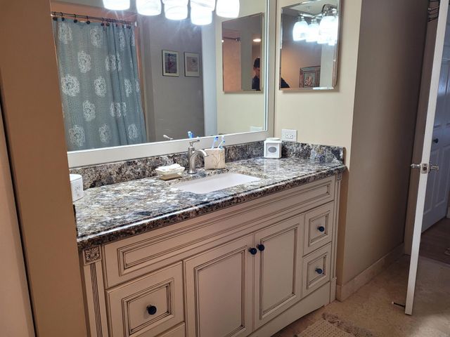 3594 S Ocean Boulevard 906, Highland Beach, FL 33487