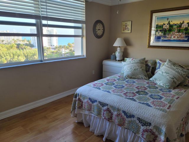 3594 S Ocean Boulevard 906, Highland Beach, FL 33487