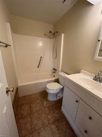 2004 State CIR, Virginia Beach, VA 23456