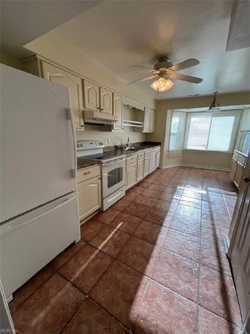 2004 State CIR, Virginia Beach, VA 23456