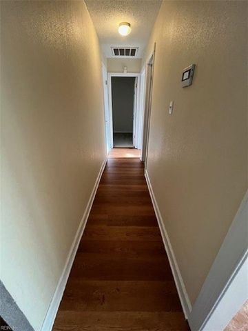 2004 State CIR, Virginia Beach, VA 23456
