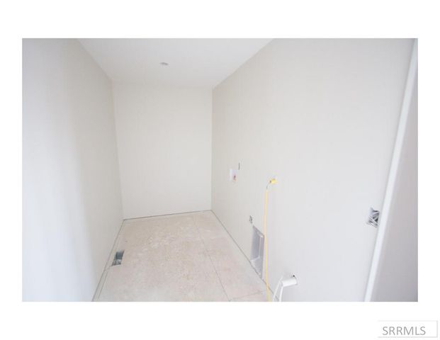 1736 S Bellagio Drive, Ammon, ID 83401