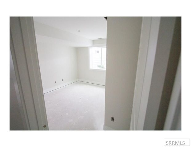 1736 S Bellagio Drive, Ammon, ID 83401