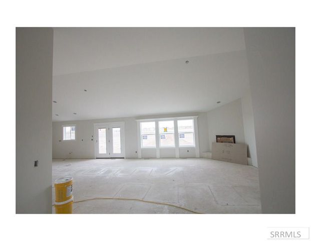 1736 S Bellagio Drive, Ammon, ID 83401