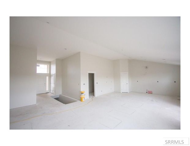 1736 S Bellagio Drive, Ammon, ID 83401