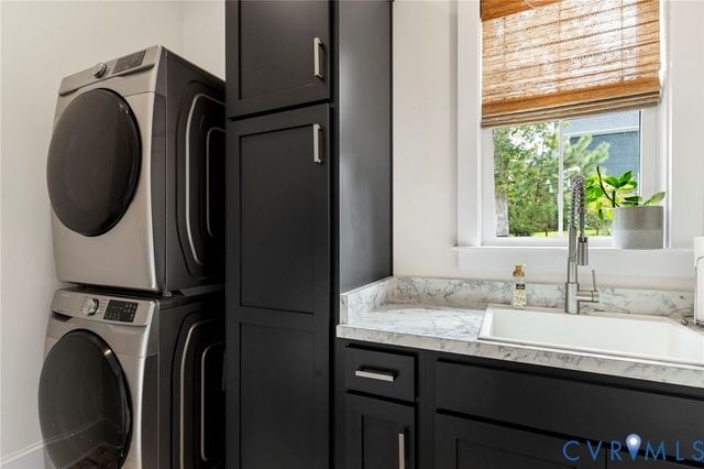 12213 Capwell Dr, Midlothian, VA 23113