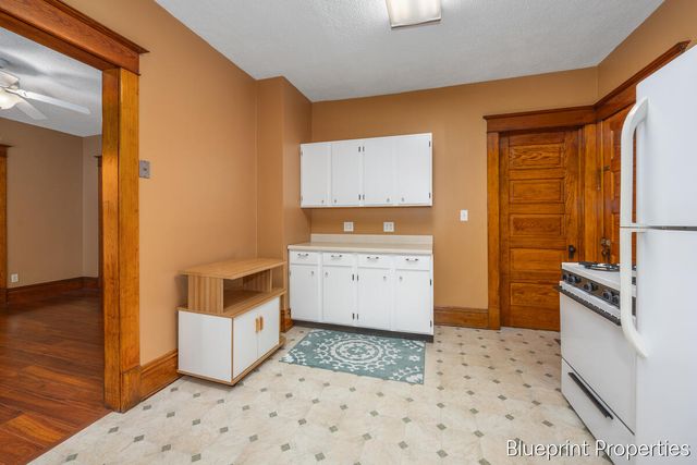 1757 4th Street, Grand Rapids, MI 49504
