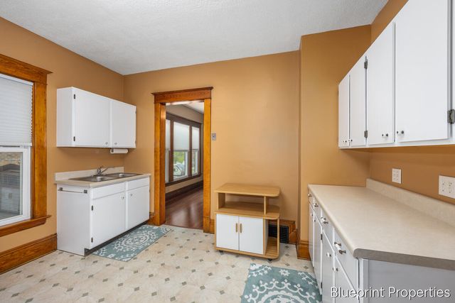 1757 4th Street, Grand Rapids, MI 49504