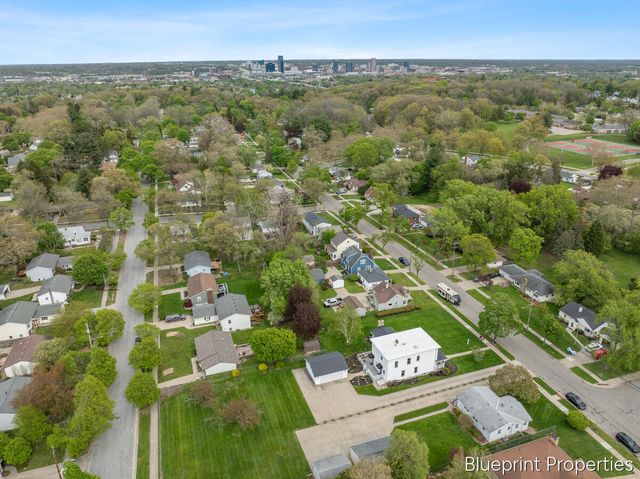 1757 4th Street, Grand Rapids, MI 49504