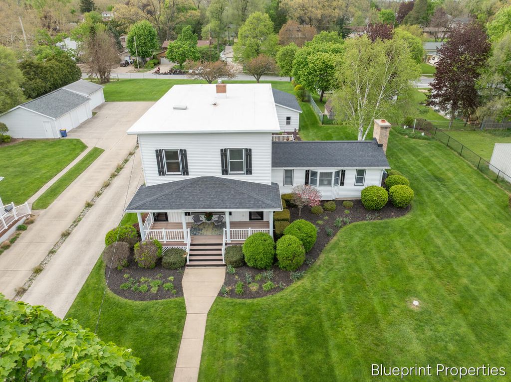 1757 4th Street, Grand Rapids, MI 49504