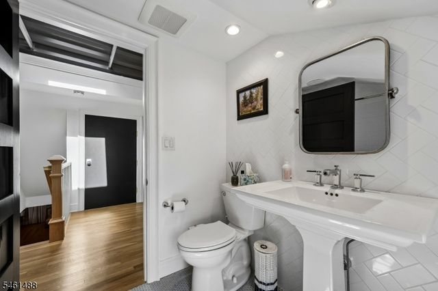 1400 Orchard Rd, Mountainside Boro, NJ 07092