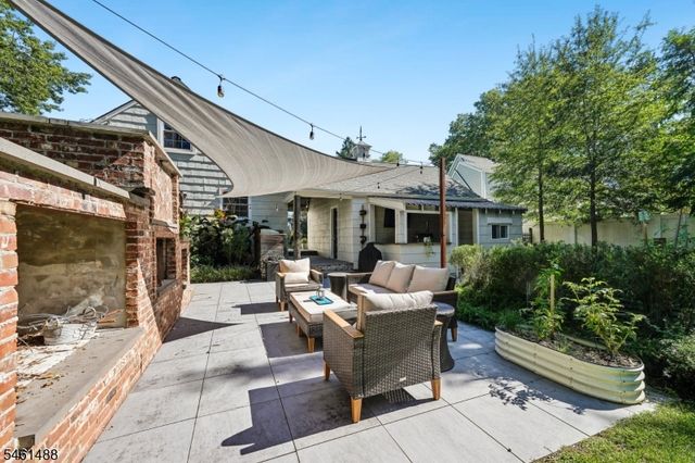 1400 Orchard Rd, Mountainside Boro, NJ 07092