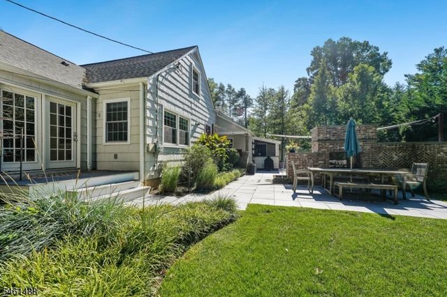 1400 Orchard Rd, Mountainside Boro, NJ 07092