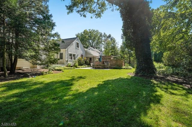 1400 Orchard Rd, Mountainside Boro, NJ 07092