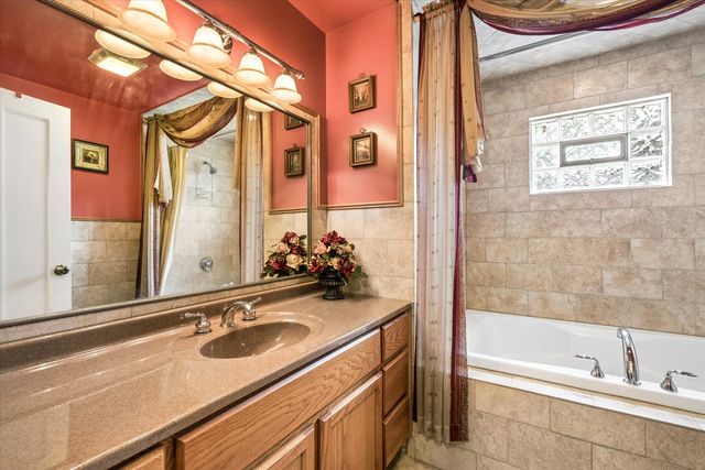 319 Leclaire Avenue, Wilmette, IL 60091