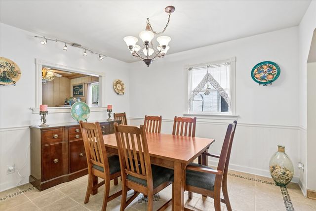319 Leclaire Avenue, Wilmette, IL 60091
