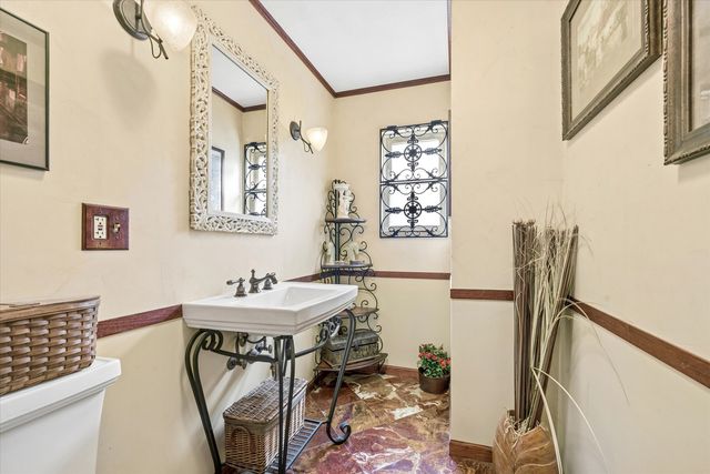 319 Leclaire Avenue, Wilmette, IL 60091