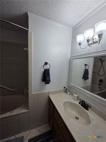 1804 Kangaroo Avenue, Killeen, TX 76543