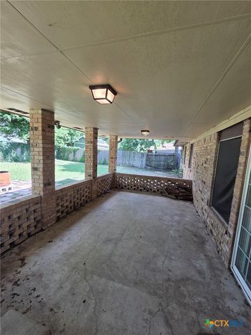 1804 Kangaroo Avenue, Killeen, TX 76543