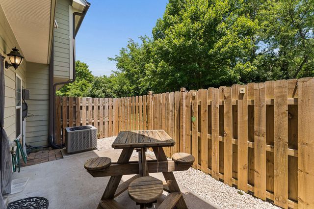 553 Rosedale Ave Apt 107, Nashville, TN 37211