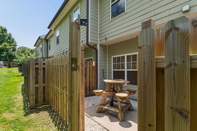 553 Rosedale Ave Apt 107, Nashville, TN 37211